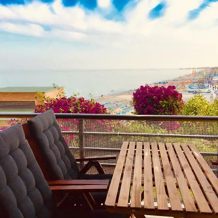 Fabulous Sea View *